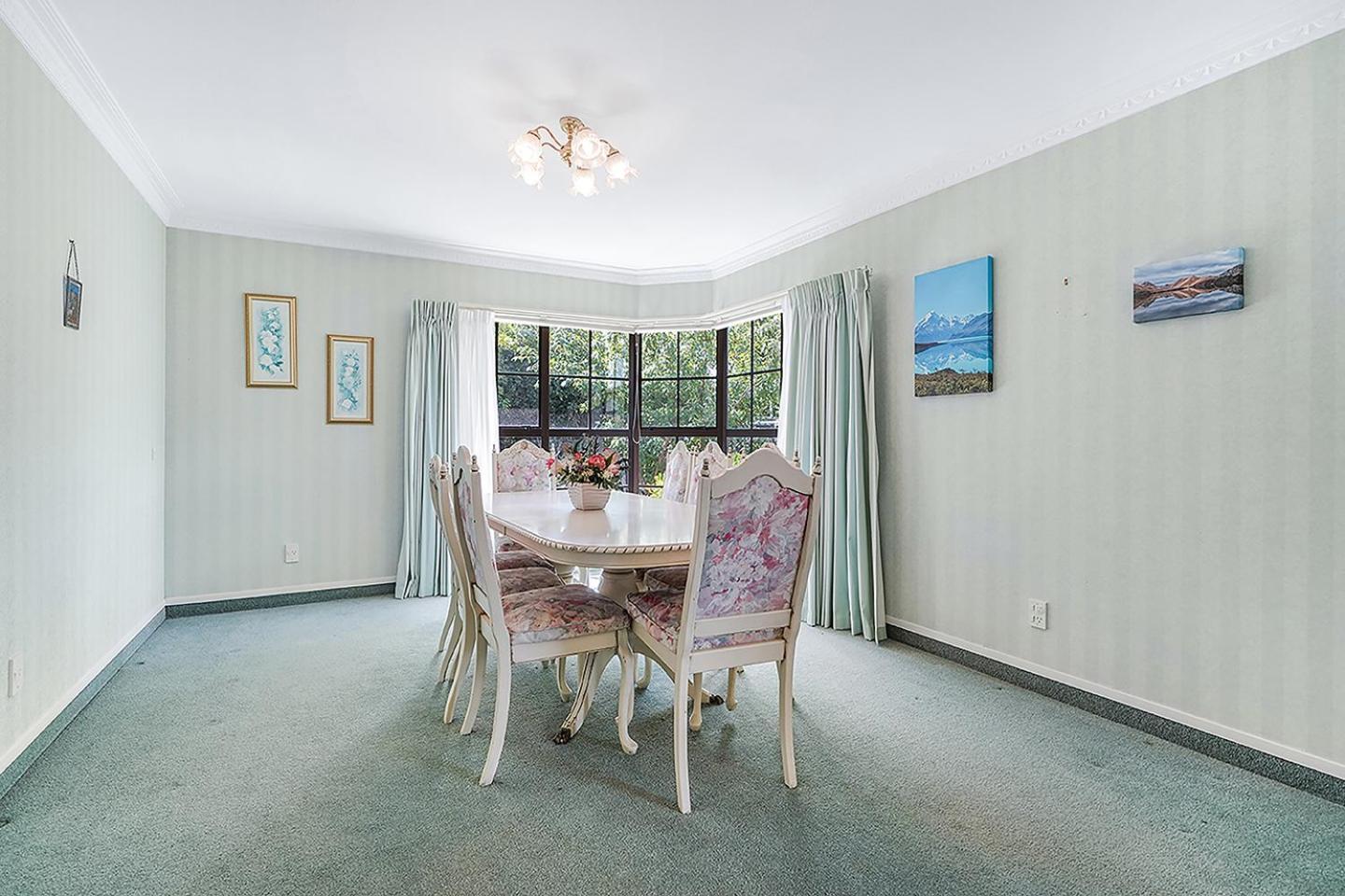 Wow, Spacious Home With A Pool Hamilton Exterior photo